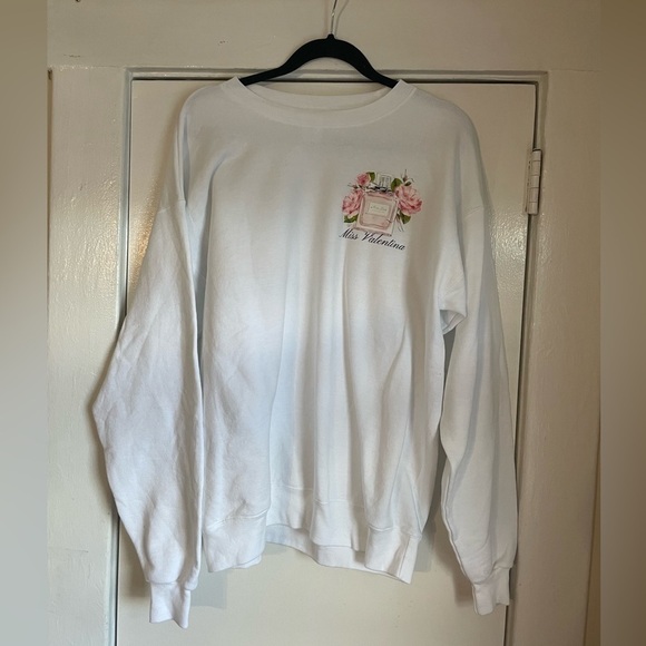 White “Miss Valentina” Sweatshirt Size Large - Picture 2 of 6